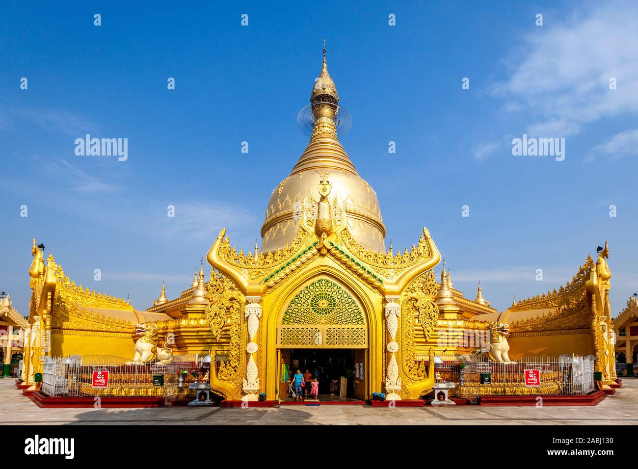 Die Maya Wizaya Pagode, Yangon, Myanmar. Stockfoto