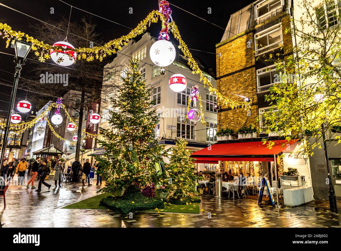 St. Christophers an Weihnachten London UK Stockfoto
