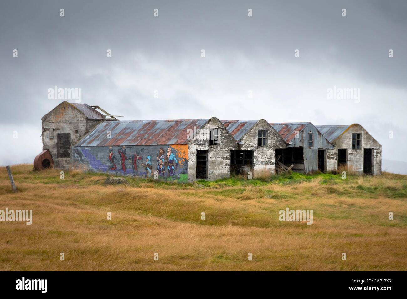 Verlassenen landwirtschaftlichen Gebäuden in der Nähe von Borgarnes, Island Stockfoto