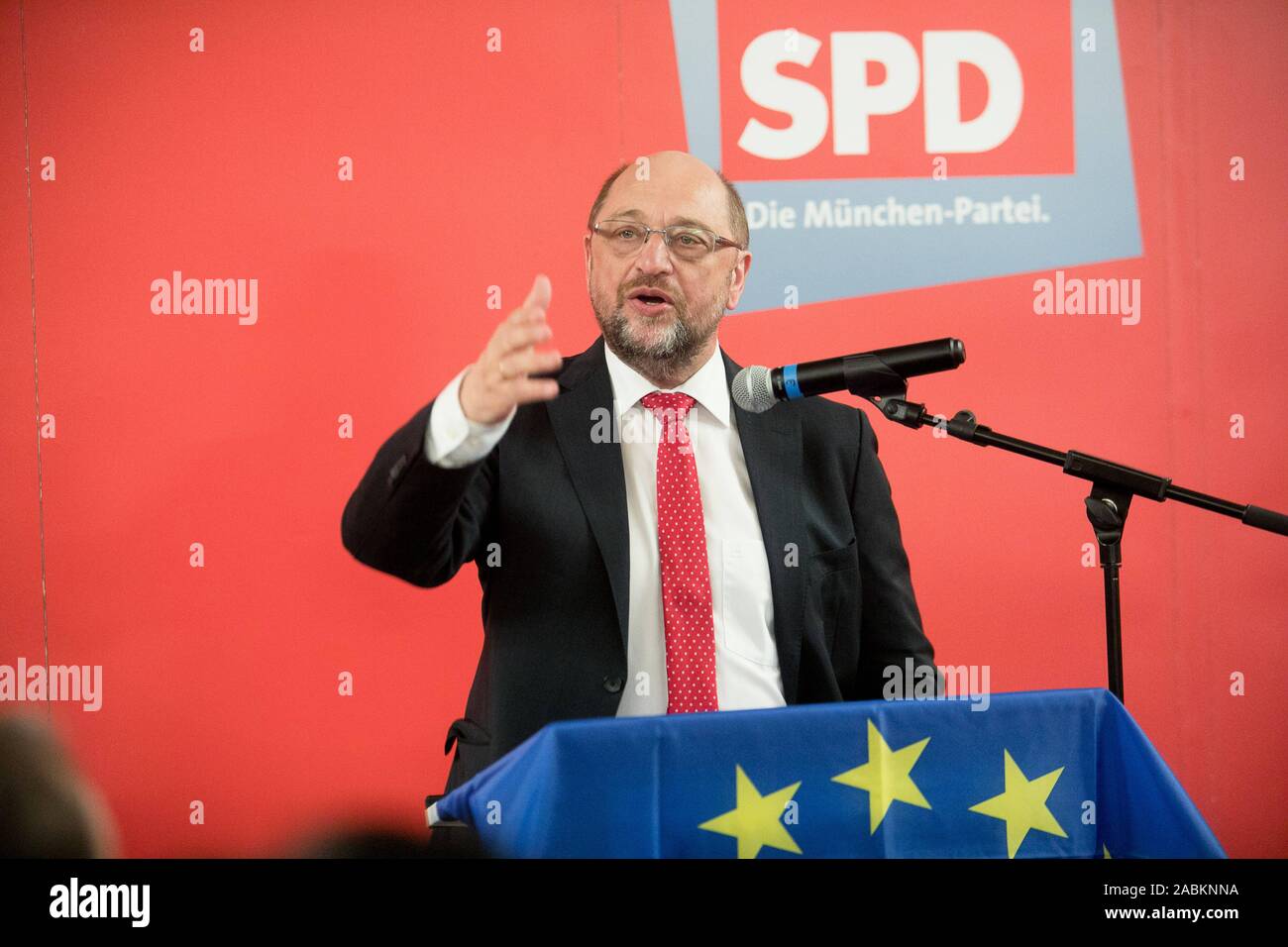 Martin Schulz (SPD) spricht an der Europäischen politischen Veranstaltung "Europa ist die Antwort auf die "Echardinger Einkehr" in Bad-Kreuther-Straße 8 in München. [Automatisierte Übersetzung] Stockfoto