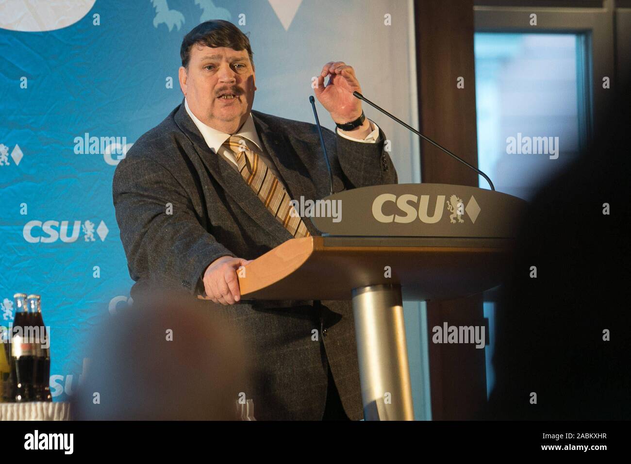 Bernd Posselt, Spitzenkandidat der Muenchner CSU für das Europäische Parlament, an der Central European Demonstration der Münchner CSU im hofbräukeller. [Automatisierte Übersetzung] Stockfoto