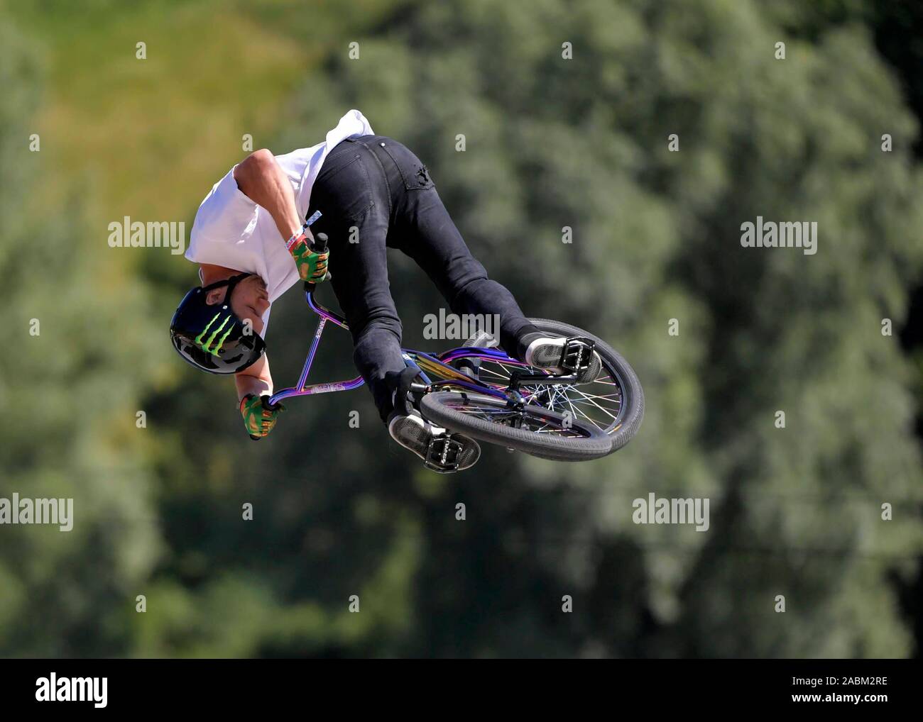 München Mash im Olympiapark München. BMX Contest See Linie Halbfinale: Alex Nikulin [automatisierte Übersetzung] Stockfoto