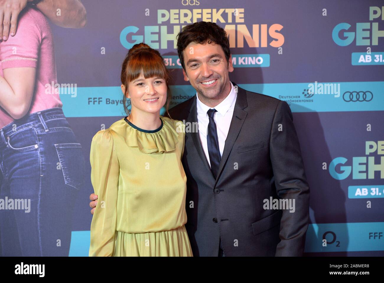 Produzent Lena Schömann und Direktor Bora Dagtekin bei der Premiere des Films "Das perfekte Geheimnis" im Mathäser Kino in München. [Automatisierte Übersetzung] Stockfoto