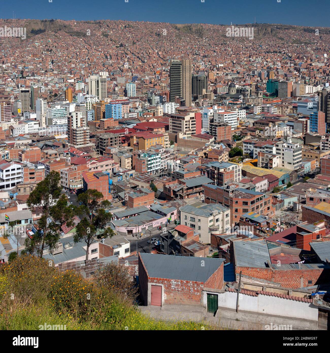 La Paz. Bolivien. 25.04.08. Stadt von La Paz in Bolivien, Südamerika. Auf einer Höhe von etwa 3.650 m (11,975 ft) über dem Meeresspiegel, La Paz ist der je Stockfoto