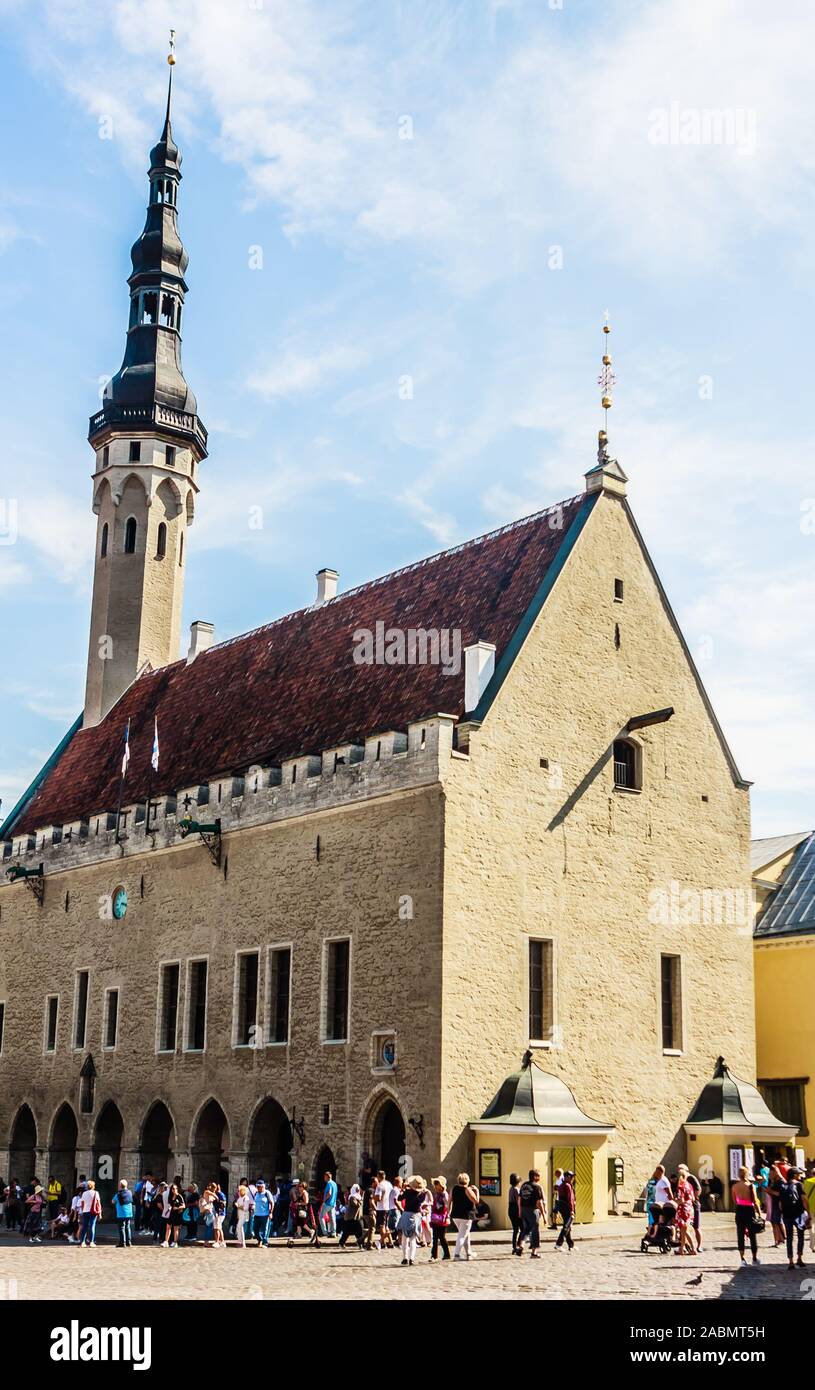 Tallinna Raekoda (Rathaus) in Tallinn Raekoja Plats (Rathausplatz) in Tallinn, der Hauptstadt Estlands Stockfoto