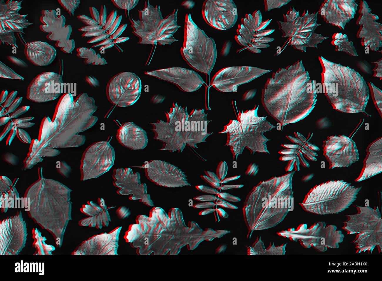 Öffnen Zusammensetzung der verschiedenen Baum Blätter mit 3D-Effekt auf schwarzem Hintergrund Stockfoto