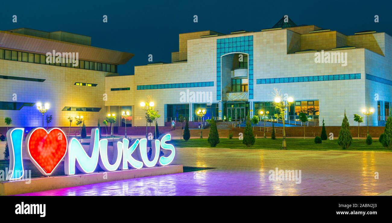 Hauptstadt-territorium, Usbekistan - Mai 6, 2019: Das Staatliche Museum der Republik Karakalpakstan in Hauptstadt-territorium, Usbekistan Stockfoto