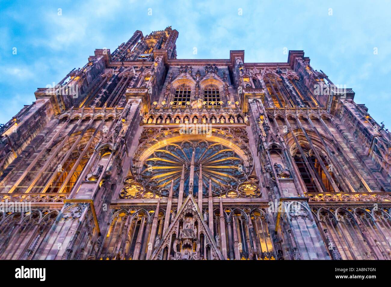 Kathedrale Notre Dame West Front, Straßburg, Elsass, Grand Est, Frankreich Stockfoto