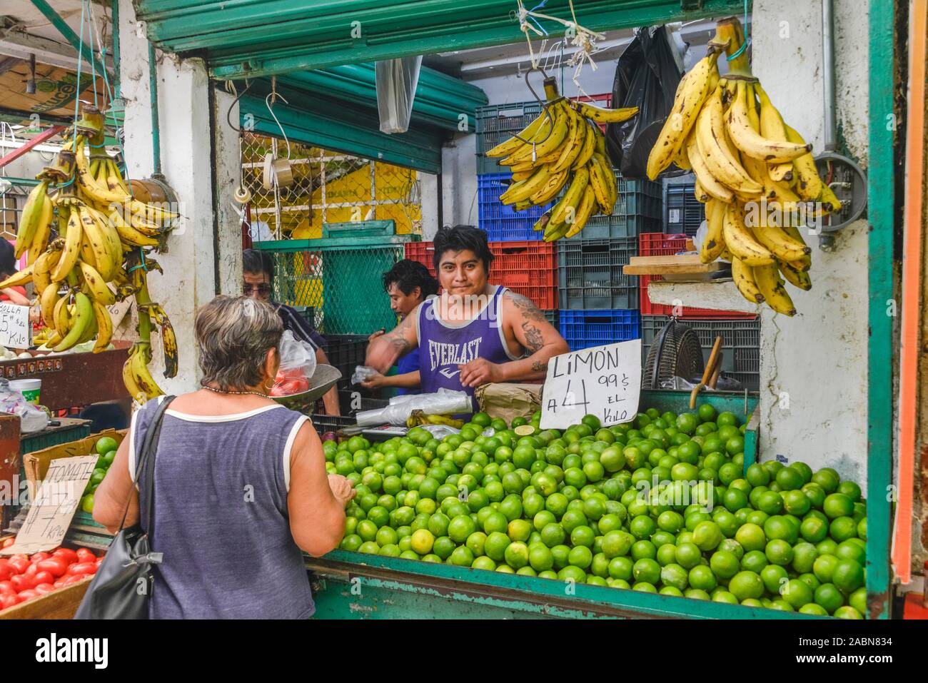 Limonen, Marktstand, Obst und Früchte, 'Mercado Lucas de Gálvez', Merida, Yucatan, Mexiko Stockfoto