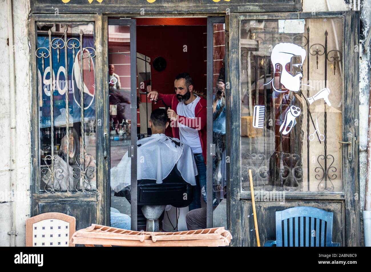 Friseur im Souk, Sidon oder Saida, Libanon Stockfoto