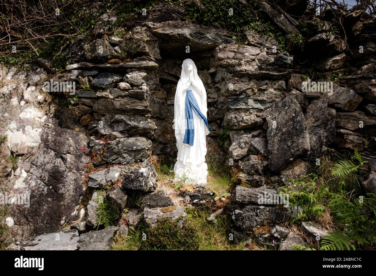 Statue der Muttergottes im ländlichen Irland. Co Galway. IRLAND. Stockfoto