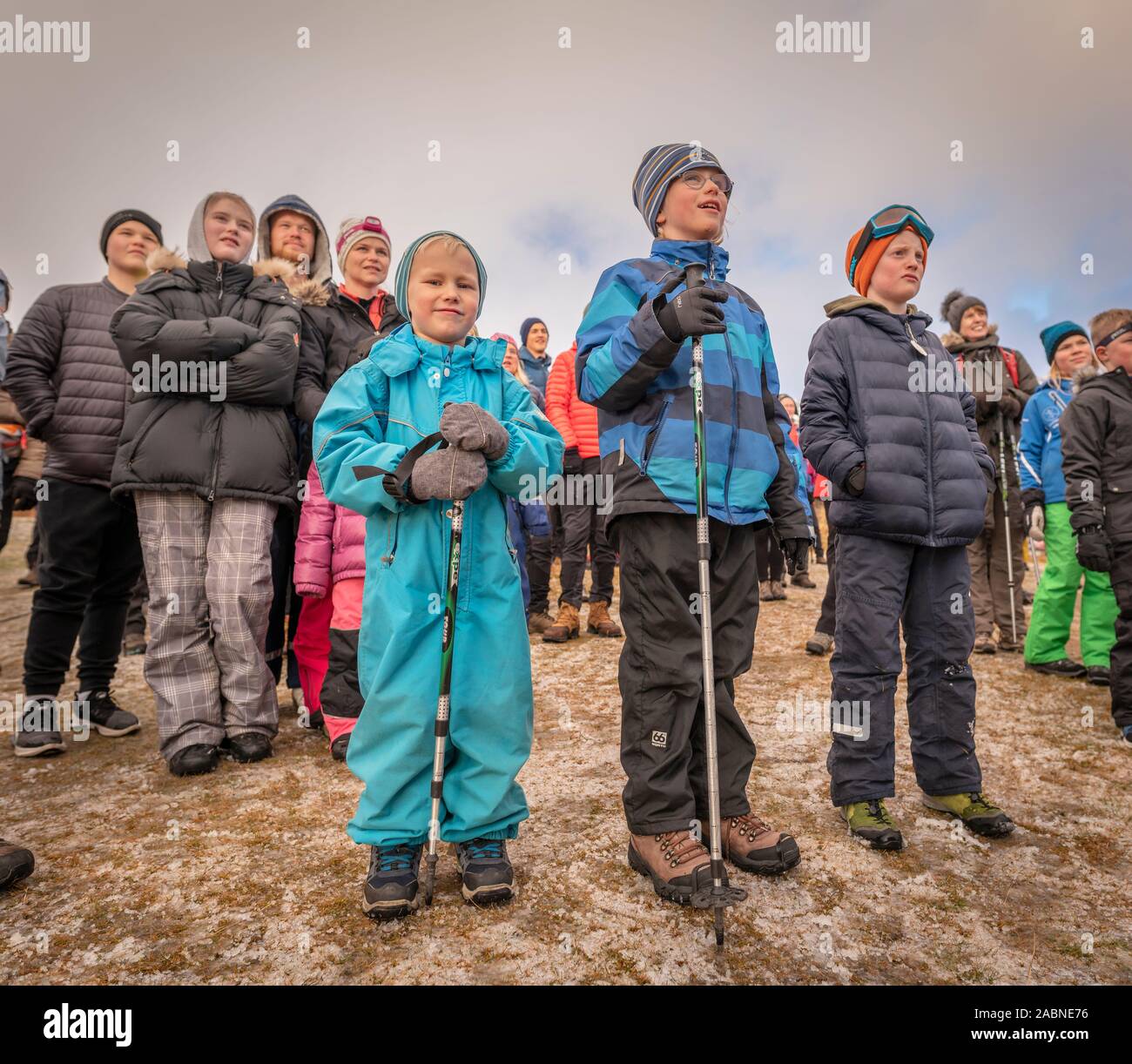 Menschen, die sich zu klettern, Mt Esja, Reykjavik, Island Stockfoto