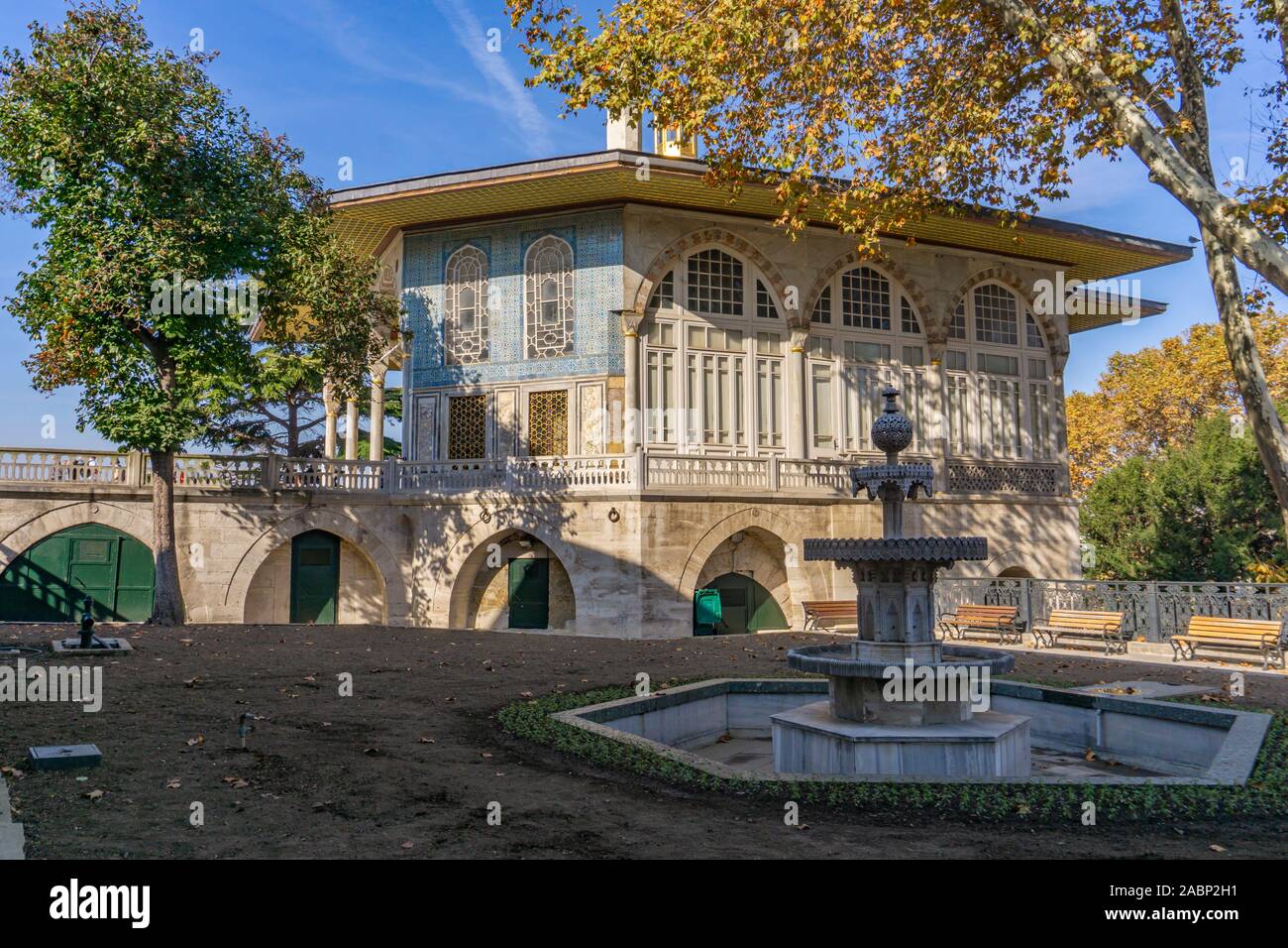 Blick auf Bagdad Kiosk im Topkapi Palast in Istanbul, Türkei Stockfoto