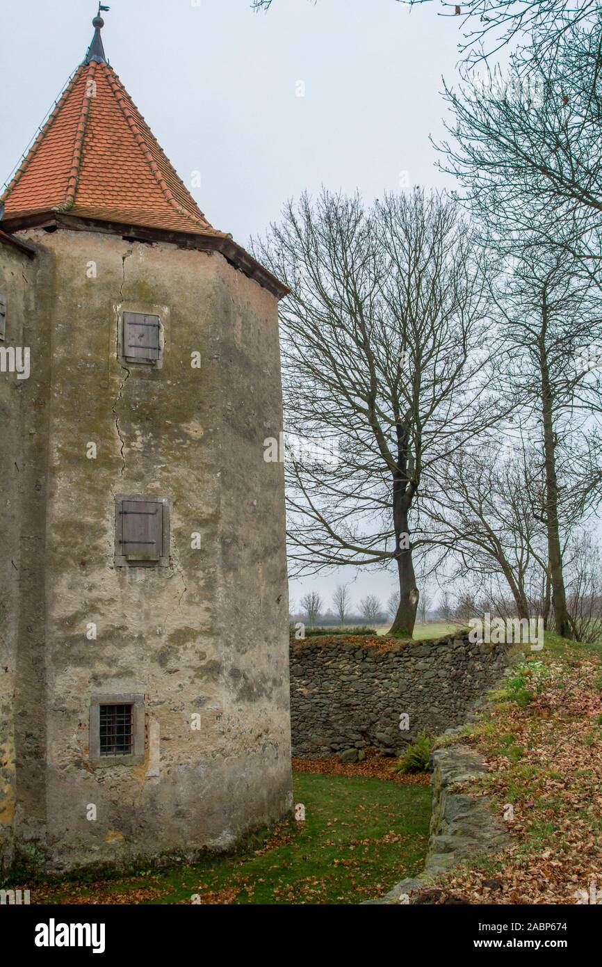 Tvrz (Burg Cuknstejn Zuckenstein), Tercino udoly, Nove Hrady, Tschechische Republik Stockfoto