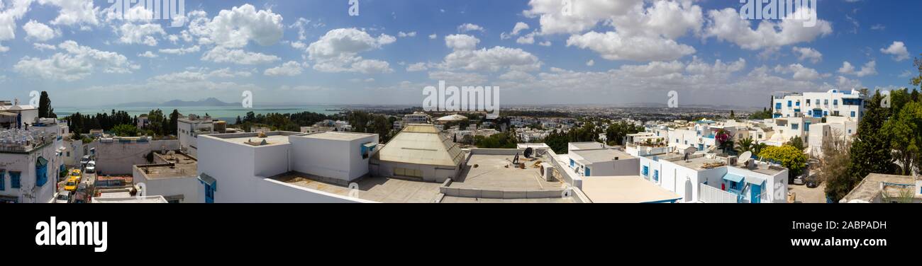 Panorama Blick von der Port, über das Künstlerdorf Sidi Bou Said nach Karthago Stockfoto