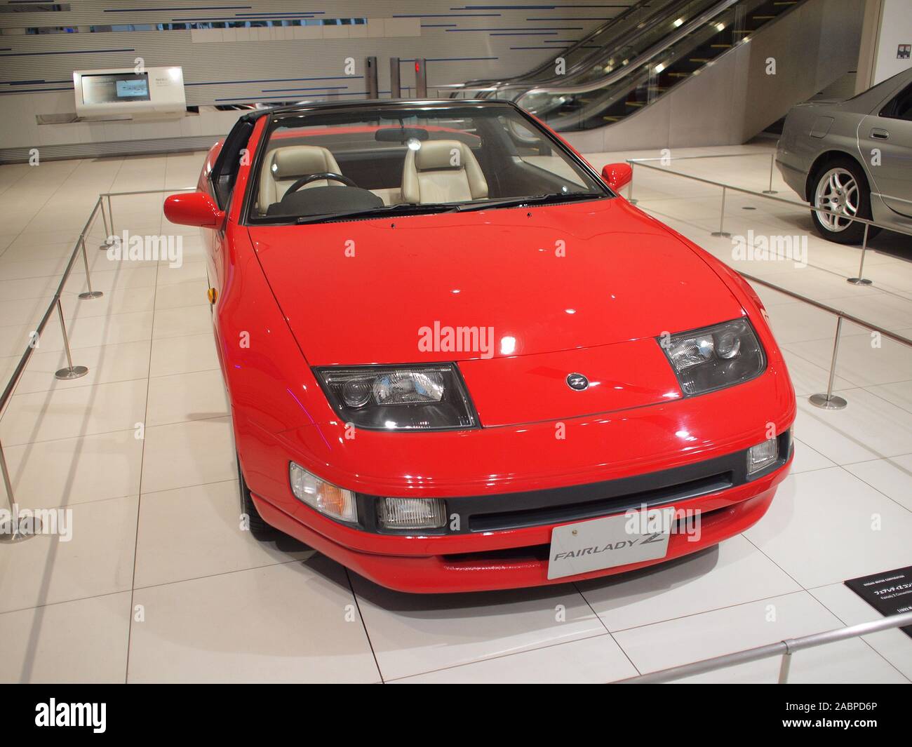 YOKOHAMA, Japan - 20. Februar 2019: 1992 Nissan Fairlady Z Cabrio, angezeigt an dem Nissan Global Headquarters Galerie. Stockfoto