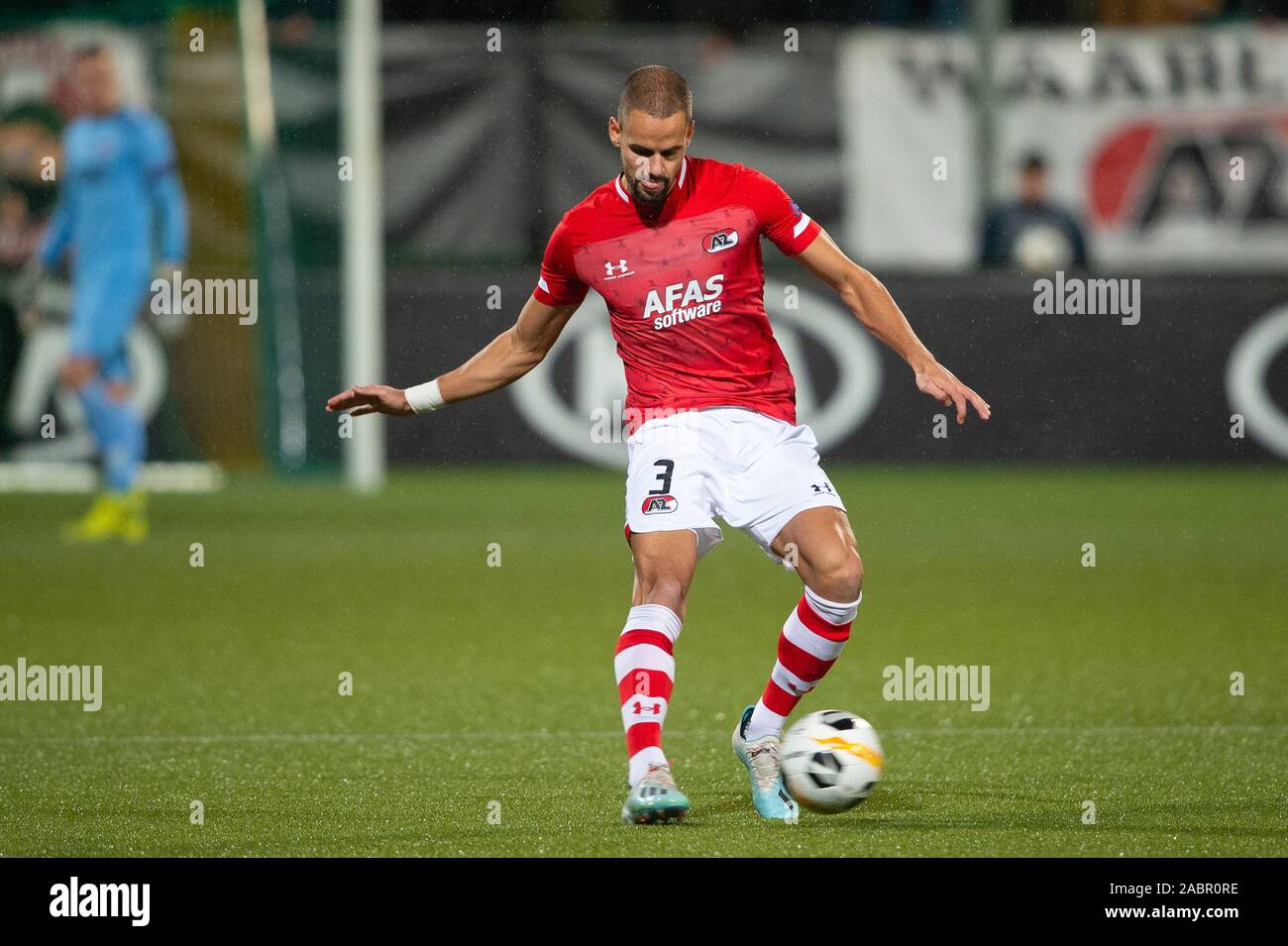 28. november 2019 Den Haag, Niederlande Soccer Europe League AZ / Partizan Belgrado Voetbal Europa League Group Phase Saison 2019-2020 L-R: Pantelis Hatzidiakos von AZ Alkmaar Stockfoto