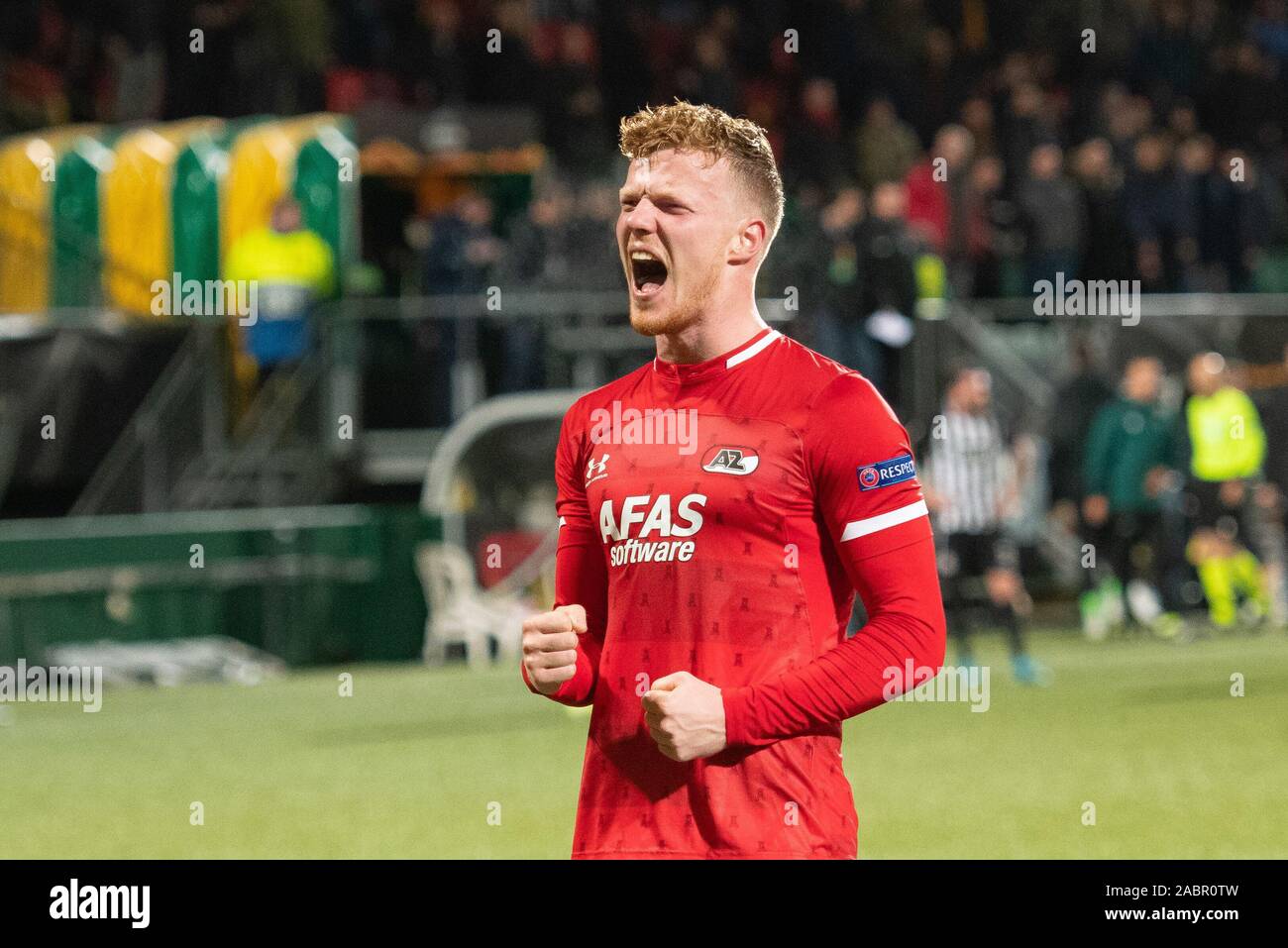 28. november 2019 Den Haag, Niederlande Soccer Europe League AZ / Partizan Belgrado Voetbal Europa League Group Phase Saison 2019-2020 L-R: Ferdy Druijf von AZ Alkmaar Stockfoto