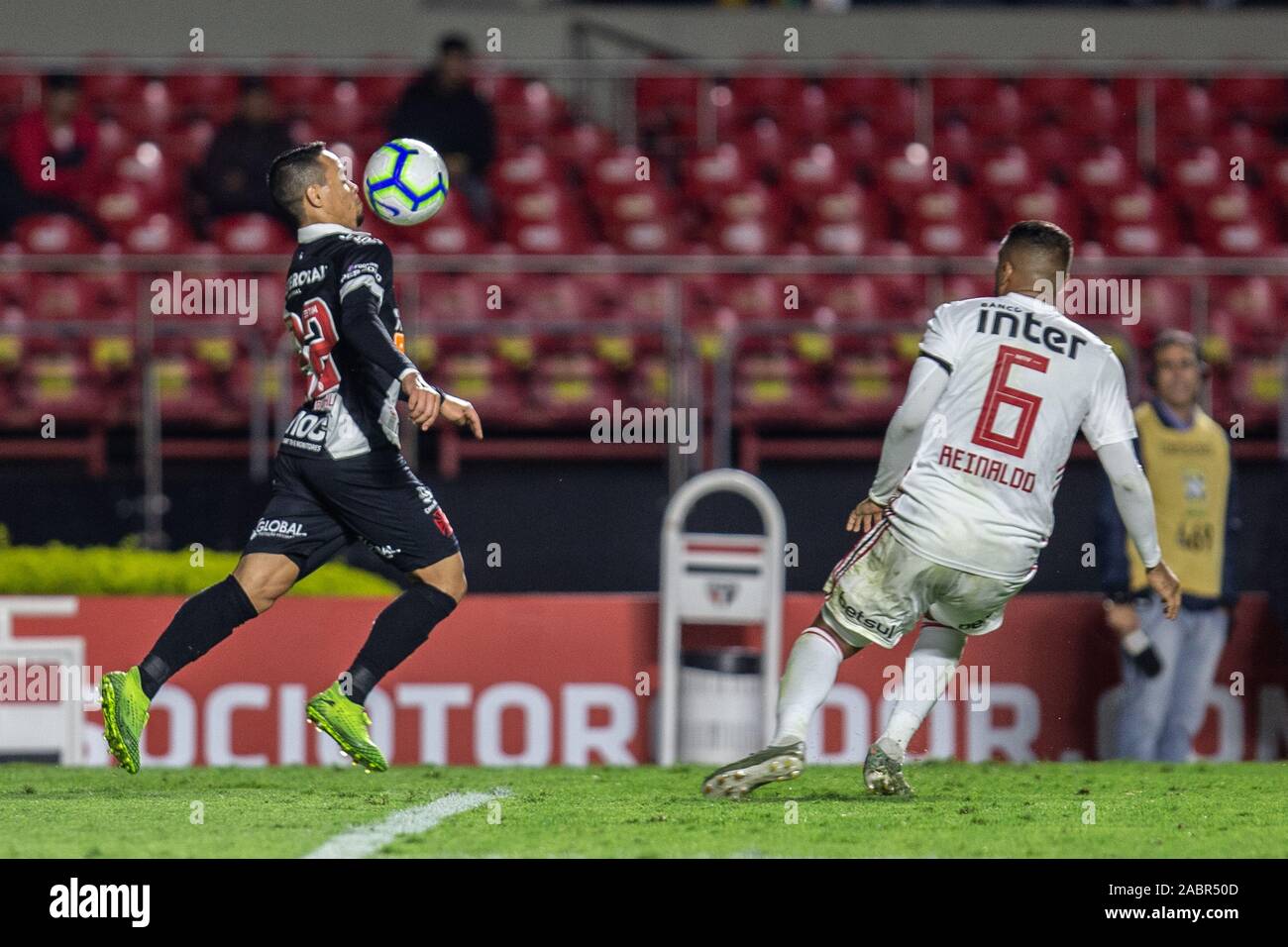 Sao Paulo Sp 28 11 2019 Sao Paulo X Vasco Vasco Pikacikachu Beherrscht Den Ball Sao Paulo Begrusst Vasco Da Gamp 39 S Team Fur Die 2019 Brasilianische Footballball Meisterschaft Das Spiel Findet In