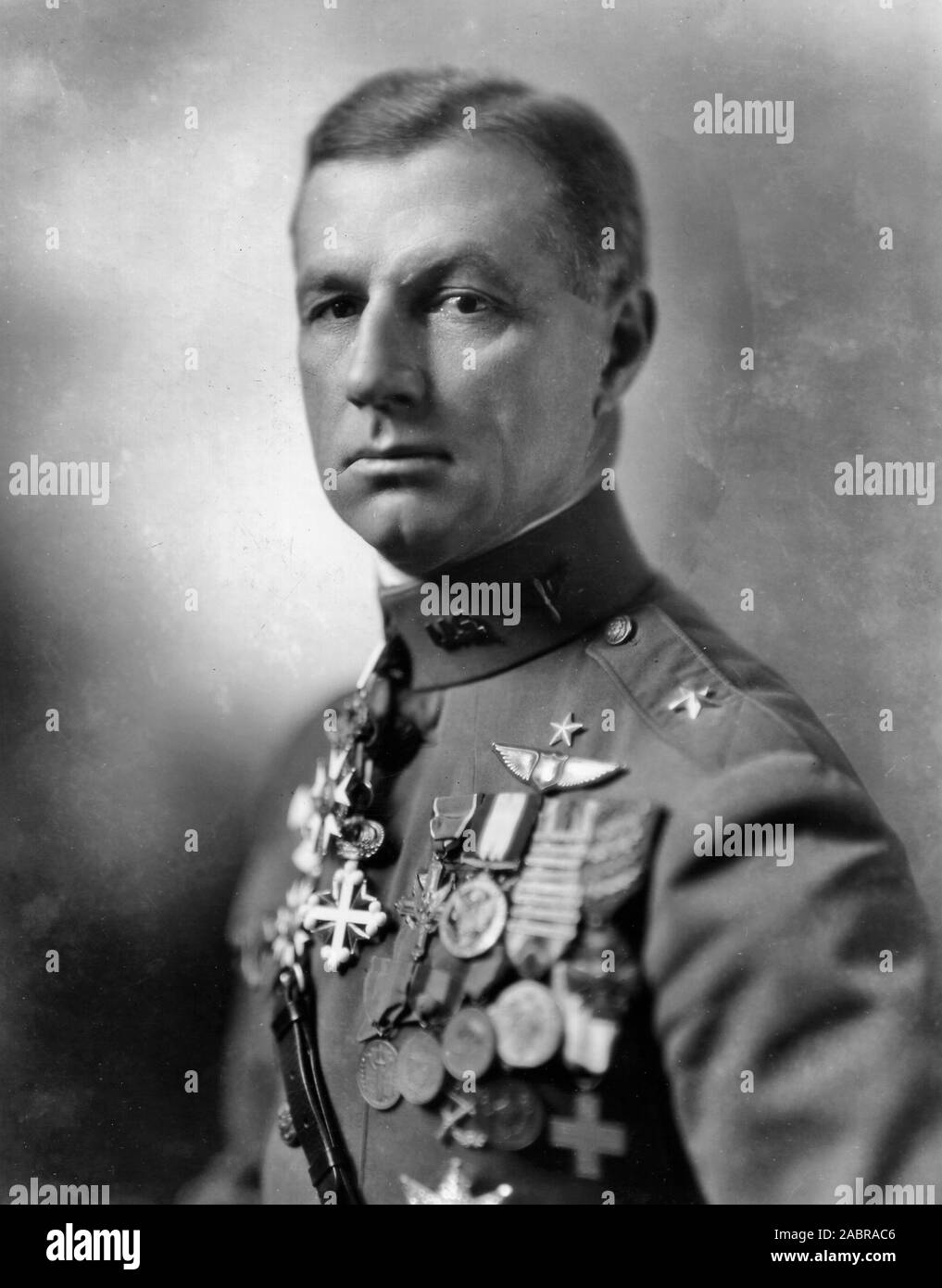 Billy Mitchell, 1920er Jahre - William Lendrum Mitchell (29. Dezember 1879 - Februar 19, 1936) war ein US-Armee General, der als Vater der United States Air Force angesehen wird. Stockfoto