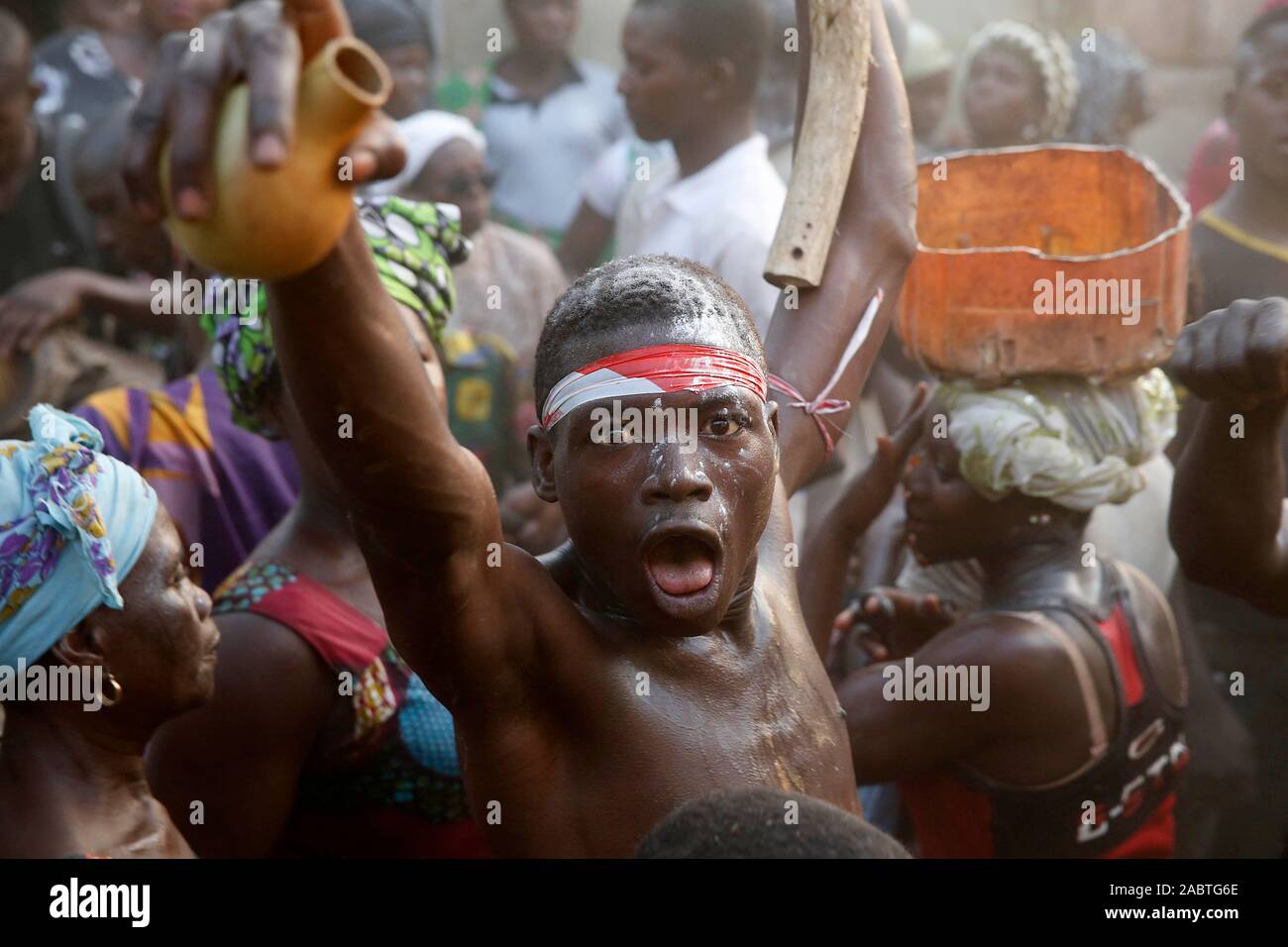 Voodoo Beerdigung Jubiläum in einem Dorf in der Nähe von Kara, Togo. Stockfoto