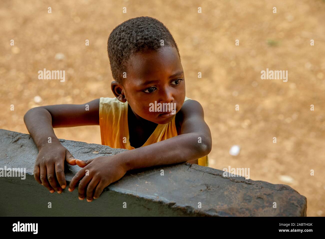 Oase der Liebe, eine katholische Zentrum für geistig Behinderte in Kpalime, Togo. Sohn eines behinderten Menschen. Stockfoto