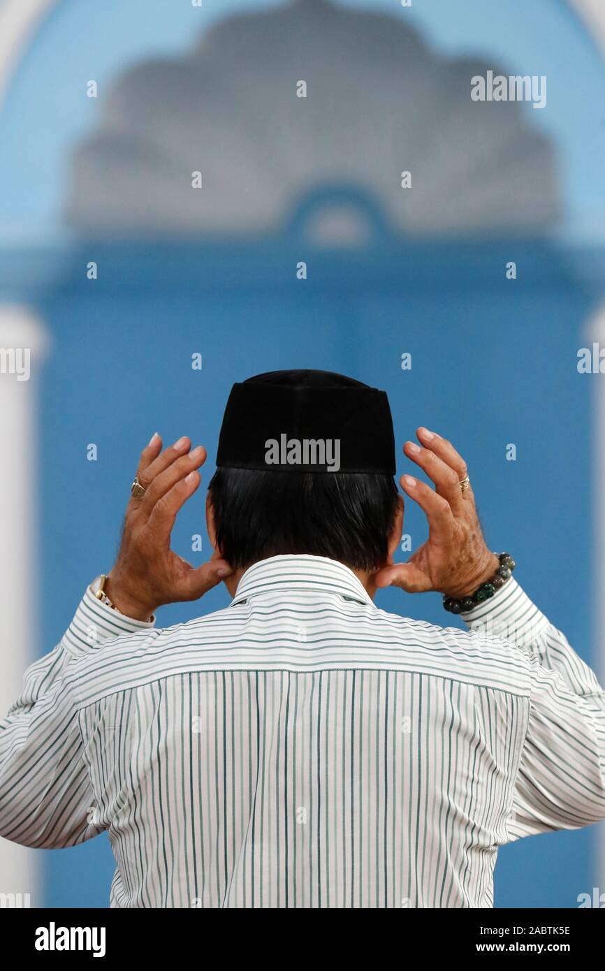 Muslimische am Freitag das Gebet (Salat). Kufi hat. Stockfoto