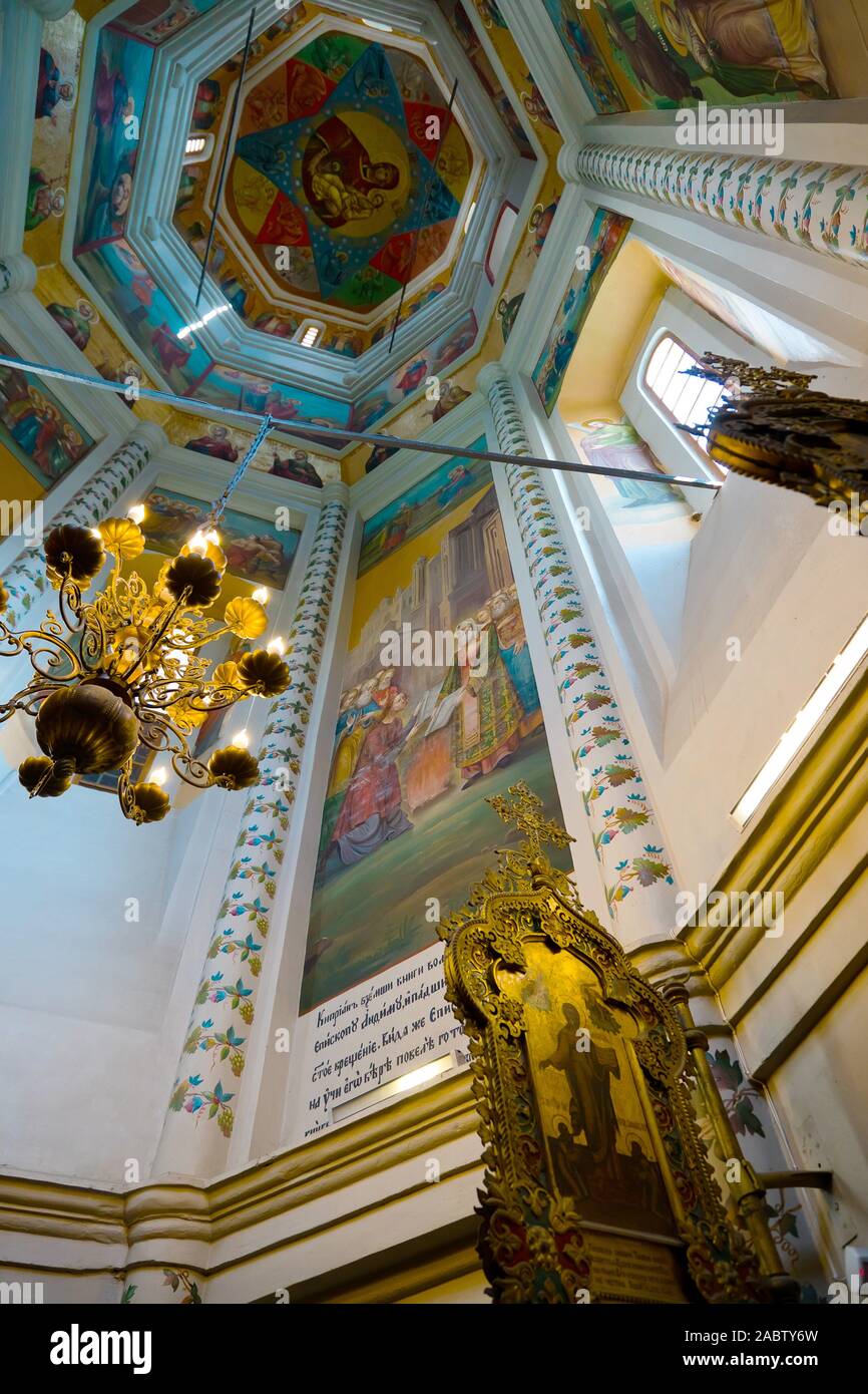 Moskau, Russland - Juli 9, 2019: Innenraum Turm Wände der Basilius-Kathedrale auf dem Roten Platz Stockfoto
