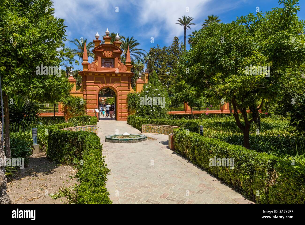 Gärten in Real Alcazar De Sevilla, der königliche Alcázar von Sevilla ist ein königlicher Palast in Sevilla Andalusien Spanien Stockfoto