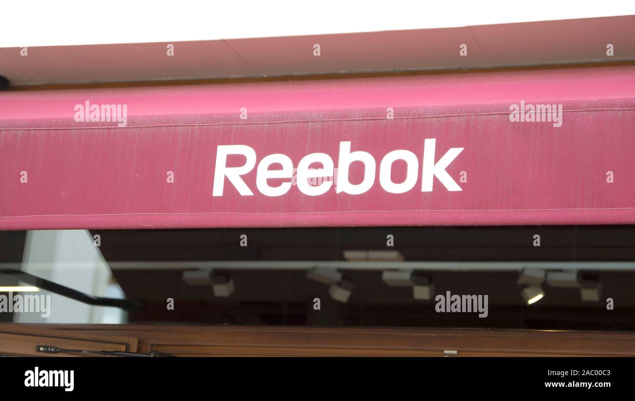 Palma de Mallorca, Spanien - 23. September 2017: Reebok Store anmelden. Reebok ist eine US-amerikanische Sport Marke Stockfoto