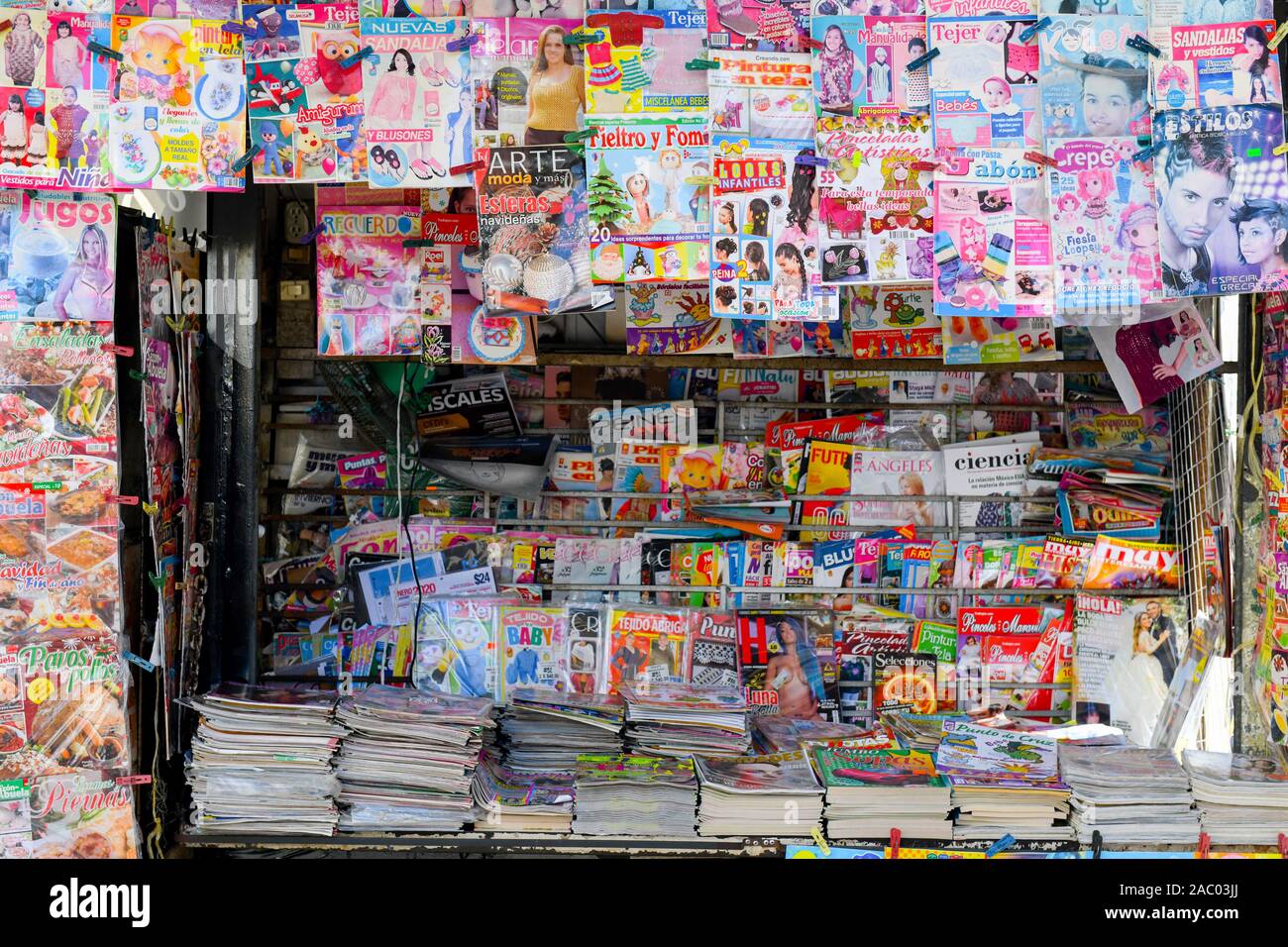 Zeitschriften auf Verkauf, Merida, Mexiko Stockfoto