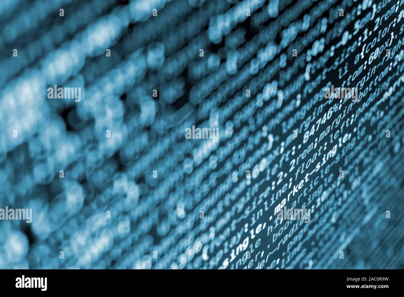 Komprimiert CSS Programmierung Code auf dem Bildschirm in blau Tönen Stockfoto