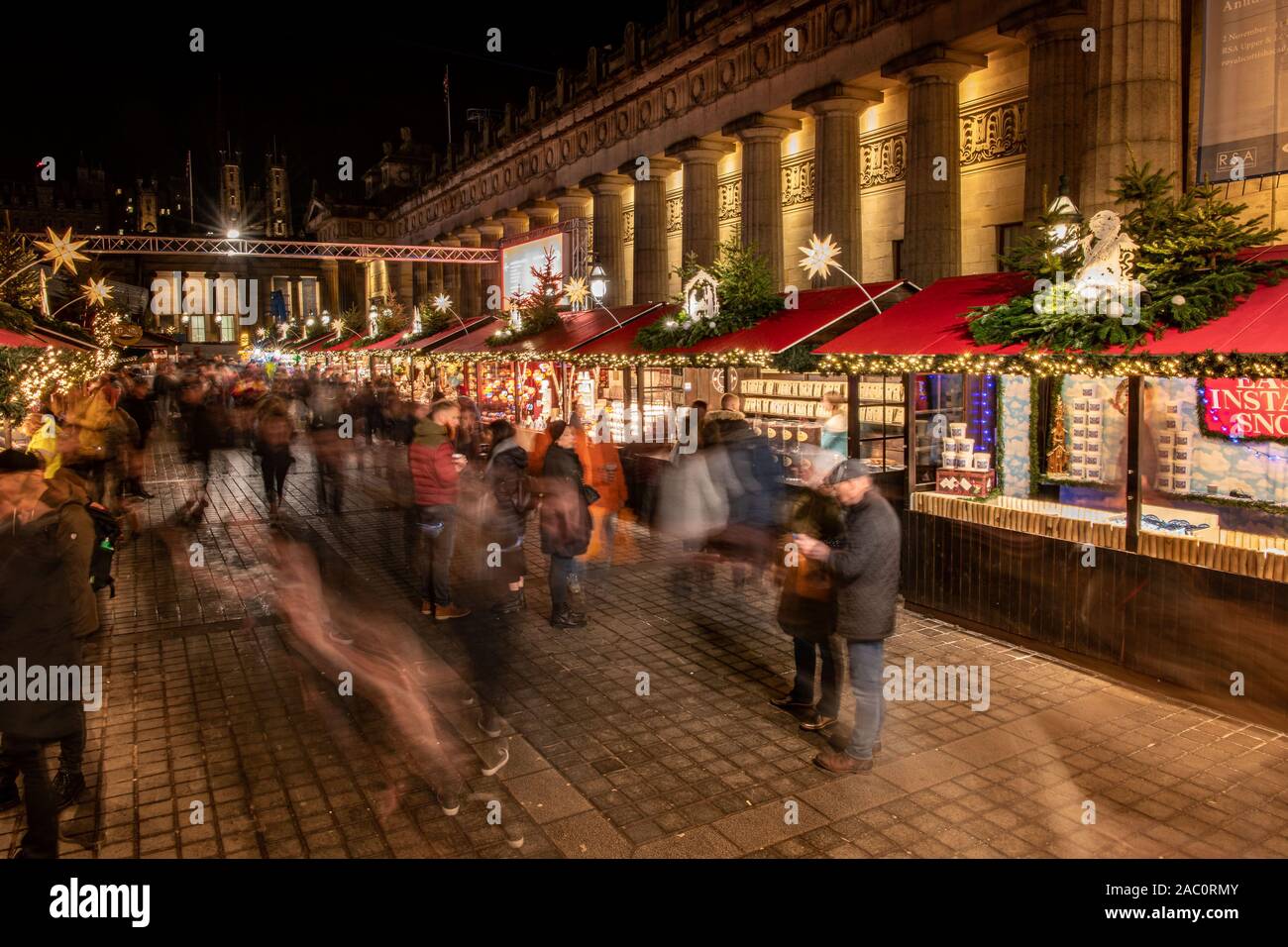 Edinburgh's Christmas, Princes Street Gardens, deutscher Markt Stockfoto