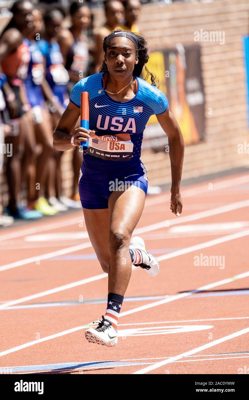Robin Reynolds (USA) konkurrieren in den USA vs Frauen der Welt 4 x 400 m am 2019 Penn Relais. Stockfoto