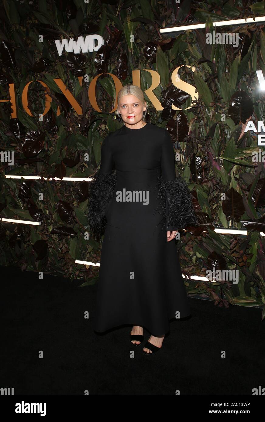 Vierte jährliche WWD Ehren gehalten im InterContinental Barclay Ehren Giorgio Armani (John B. Fairchild), Mary Dillon (Edward Nardoz CEO Kreative Führung Ehre), Pierpaolo Piccioli (Womenswear Designer), Stella McCartney (Corporate Citizenship Ehre) und Kim Jones (Herren Designer tragen). Mit: Kate Junge Wo: New York, New York, United States Wenn: 30 Okt 2019 Credit: Derrick Salters/WENN.com Stockfoto
