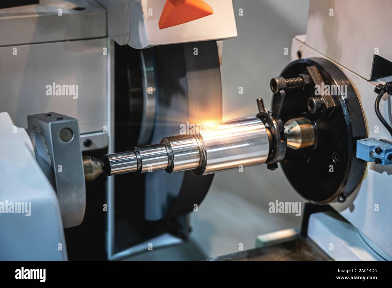 Industrie Fräsen Mechanische drehen Metallbearbeitung Metalle Teile, der Herstellung von industriellen Stockfoto