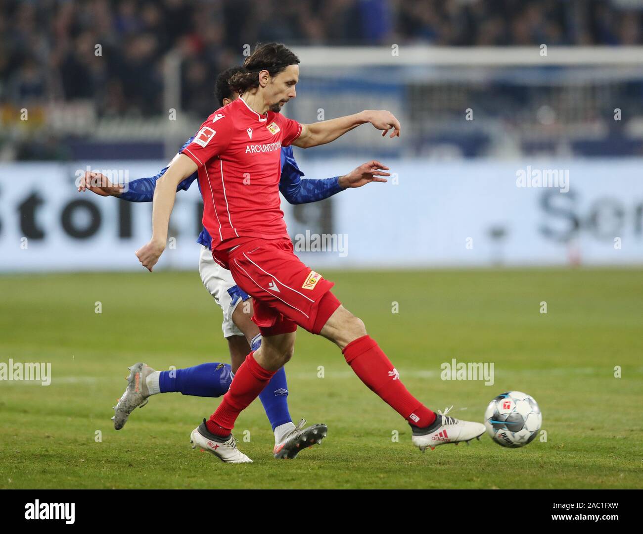 Gelsenkirchen, Deutschland. 29 Nov, 2019. firo: 29.11.2019, Fußball, 1.Bundesliga, Saison 2019/2020, FC Schalke 04 - Union Berlin 2:1 Neven SUBOTIC, Union, Single Action | Verwendung der weltweiten Kredit: dpa/Alamy leben Nachrichten Stockfoto