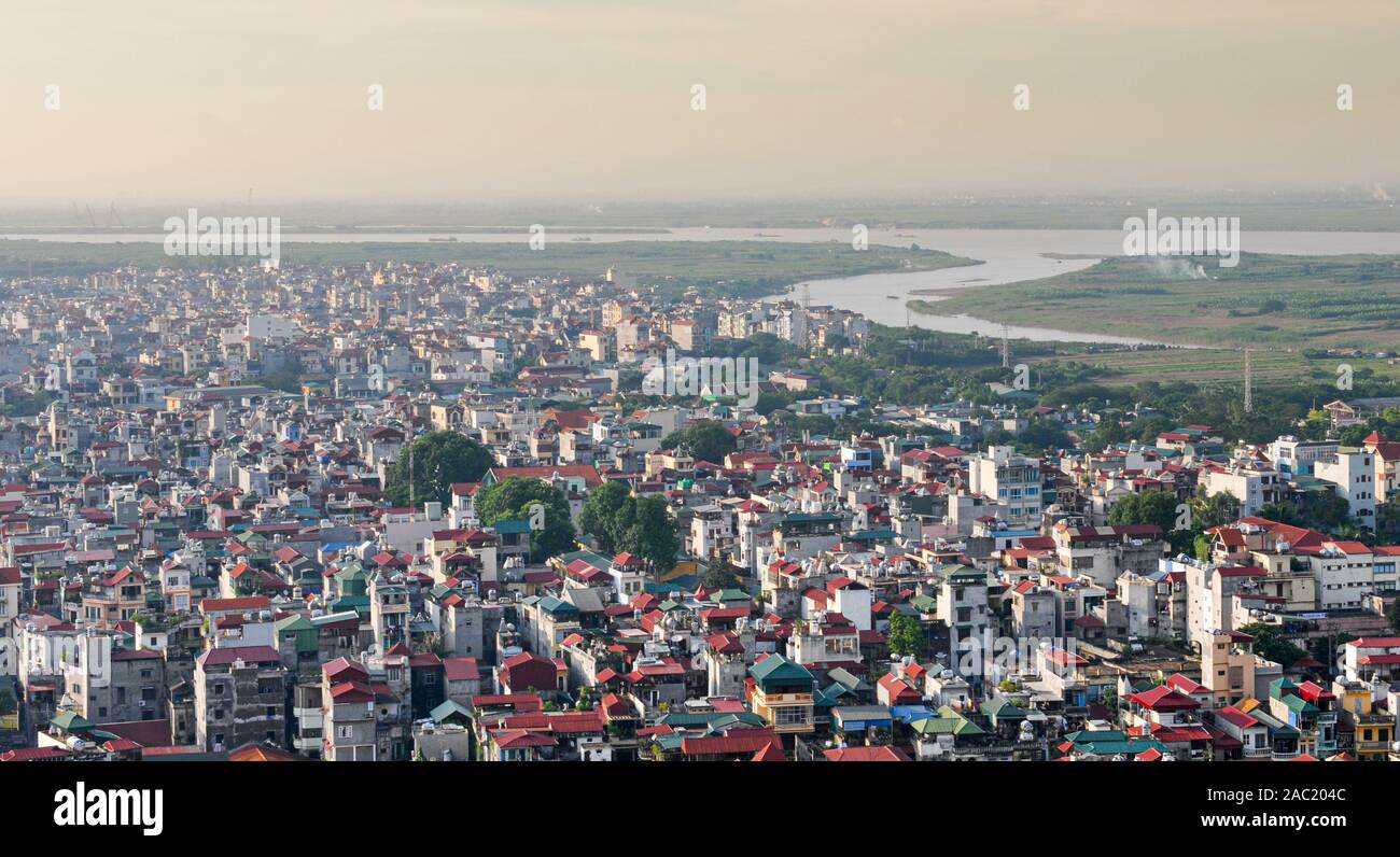 Die Skyline von Hanoi in der Hauptstadt von Vietnam in Asien am späten Abend Stockfoto