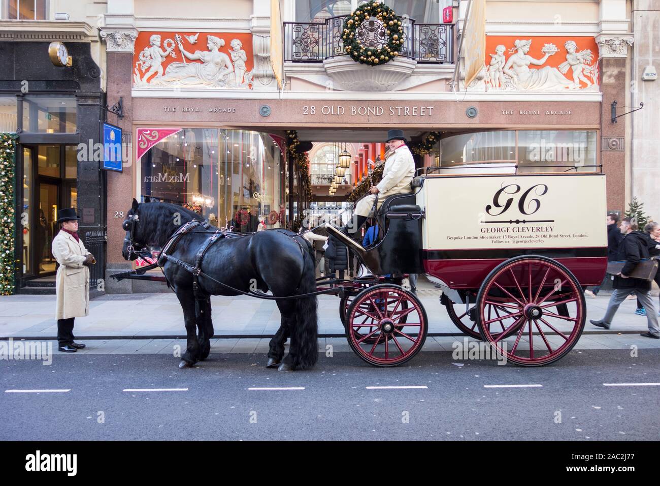 George Cleverley, Schuhmacher, Royal Arcade, Old Bond Street, London, W1, UK Stockfoto George Cleverley, Schuhmacher, Royal Arcade, Old Bond Street, London, W1, UK Stockfoto