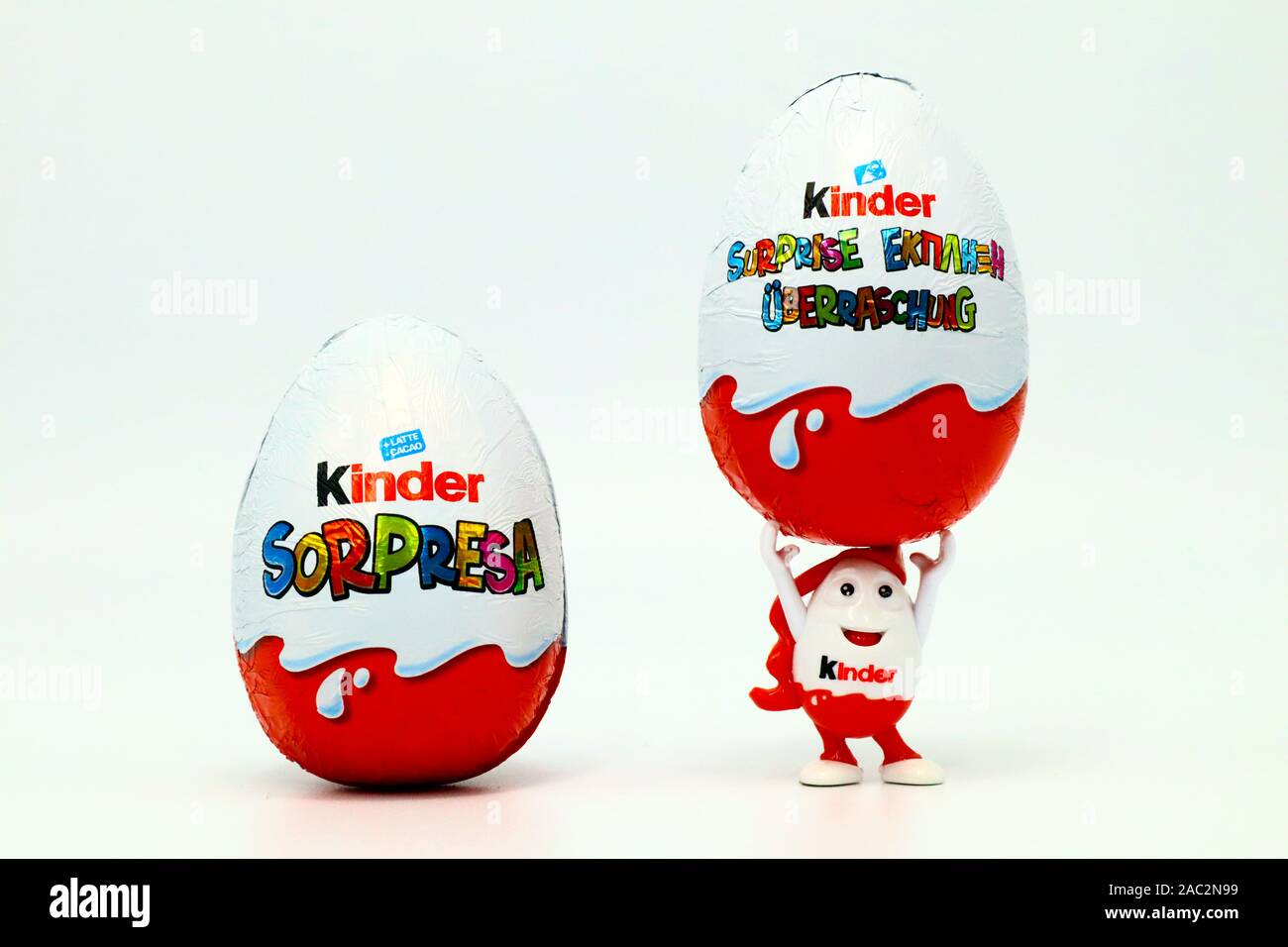 Kinder Überraschungseier Stockfotos und -bilder Kaufen - Alamy