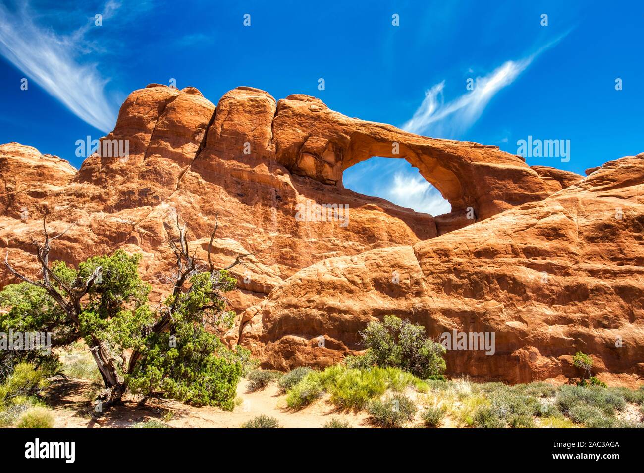 Skyline Arch im Arches-Nationalpark, Utah, USA Stockfoto