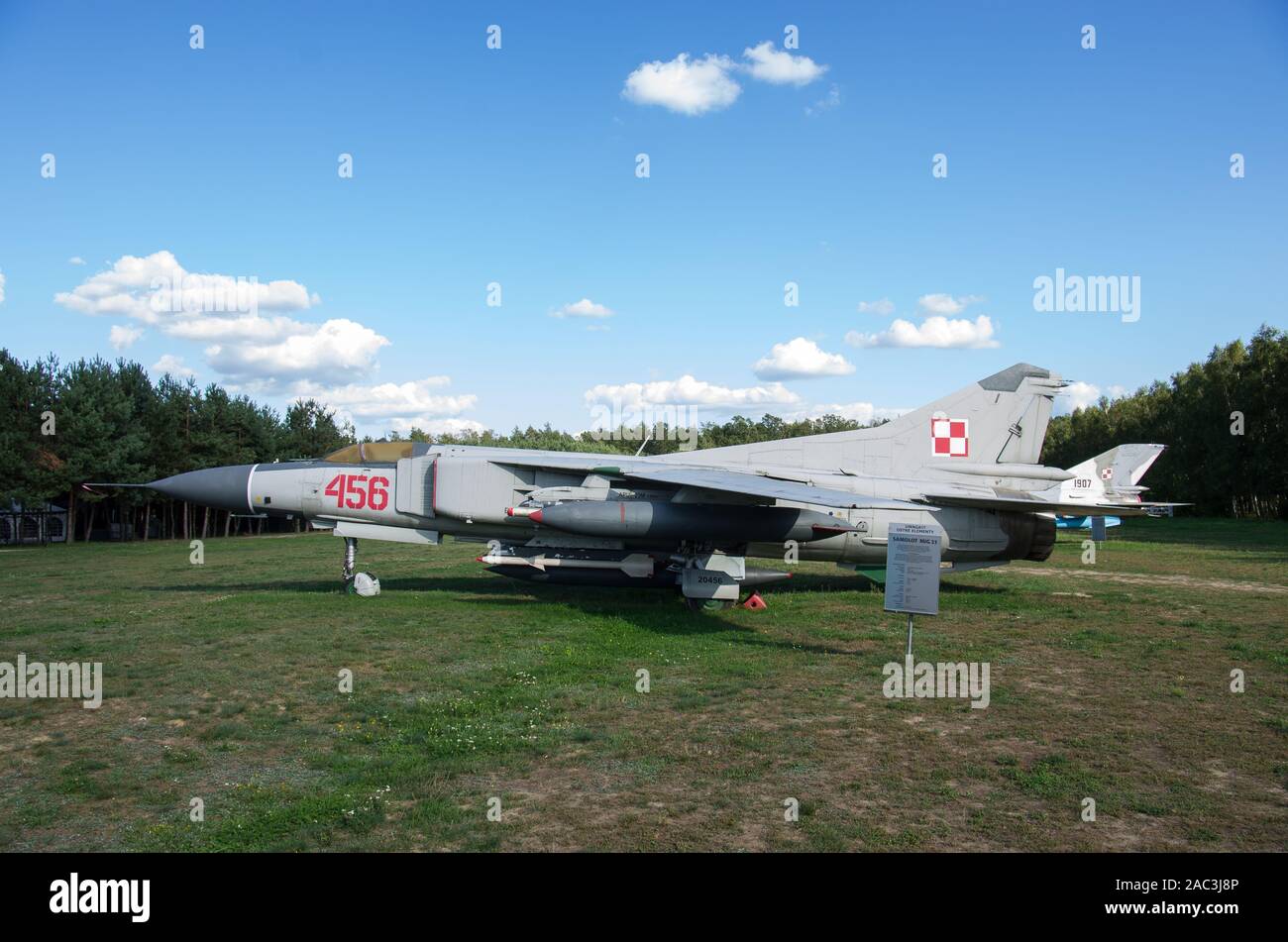 MIG 23 Kampfflugzeuge in 303 Squadron Museum, Napoleon, Polen Stockfoto