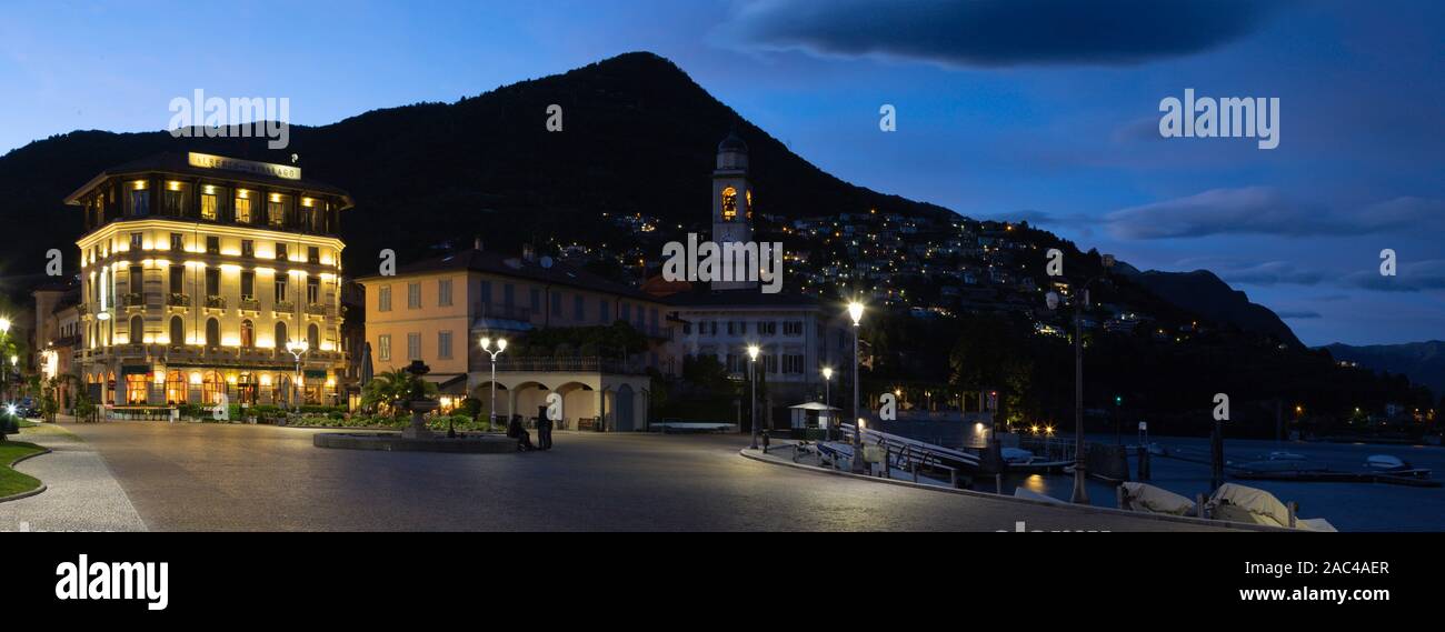 CERNOBBIO, ITALIEN - Mai 12, 2019: Die kleine Stadt am Comer See in der Abenddämmerung. Stockfoto