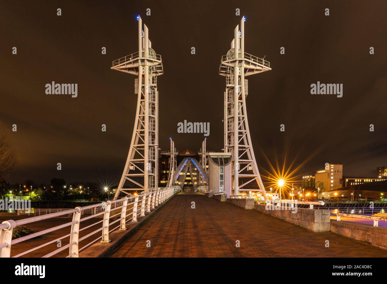 Media City Brücke über den Salford Quays Dock Stockfoto