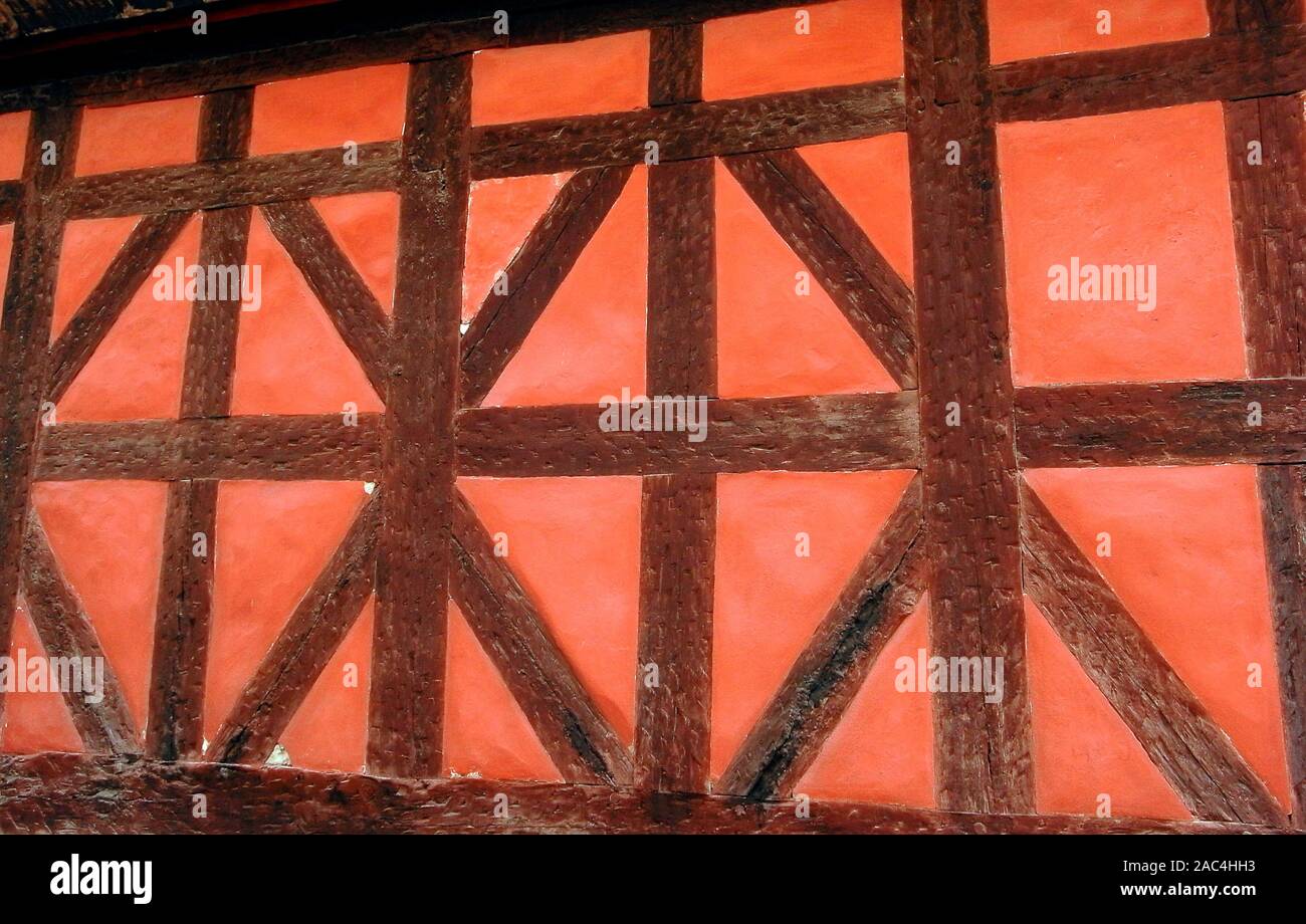 AJAXNETPHOTO. VISBY, GOTLAND, SCHWEDEN. - Traditionelles FACHWERK GEBÄUDE IN DER STADT. Foto: Jonathan Eastland/AJAX REF: GR 81908_11018 Stockfoto