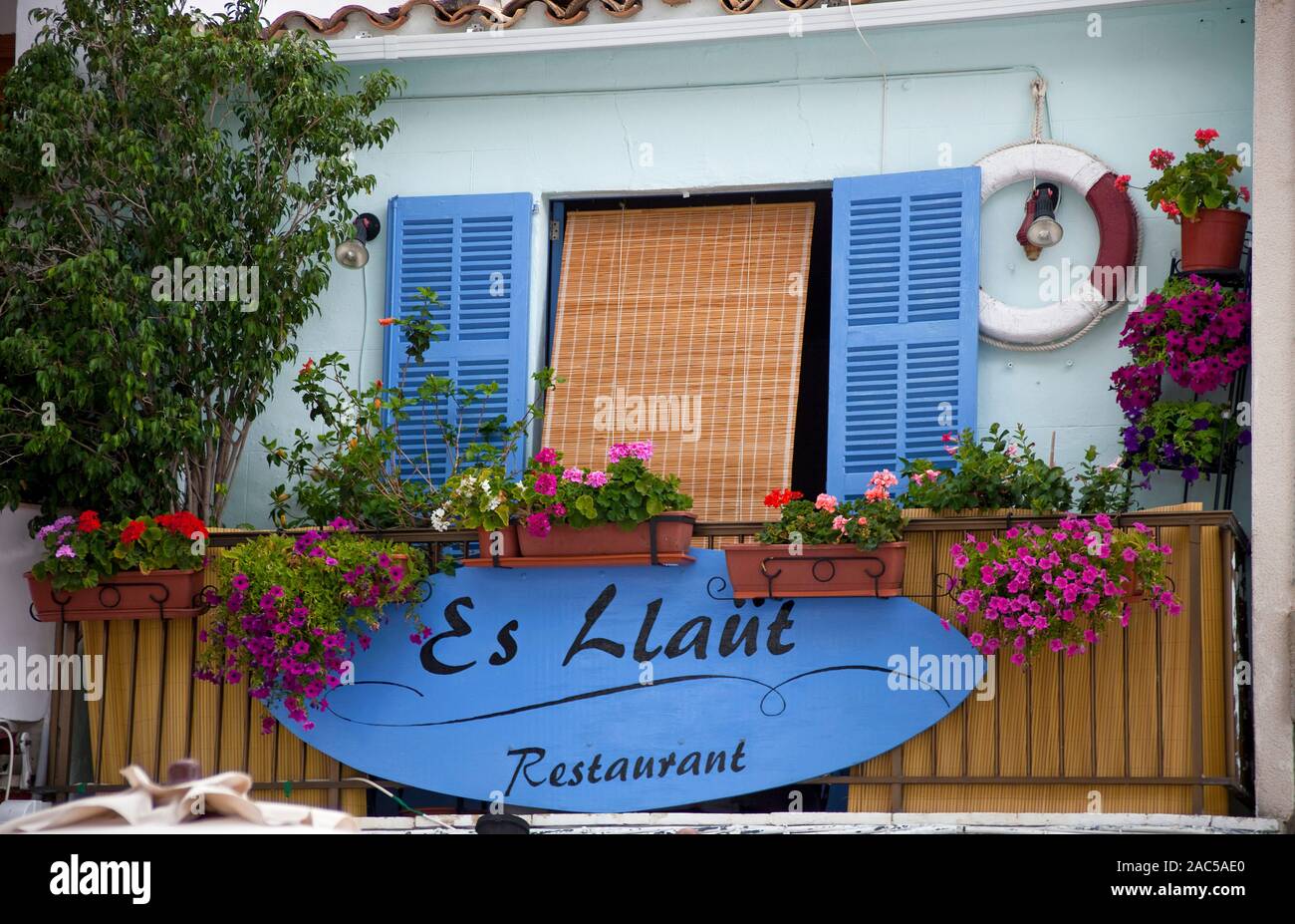 Es llaüt, charmanten Hafen Restaurant in Cala Ratjada, Mallorca, Balearen, Spanien Stockfoto