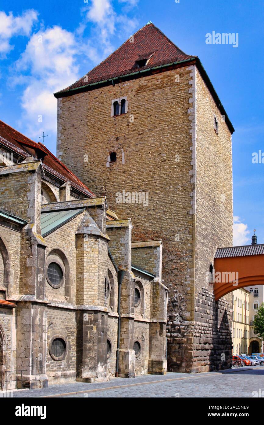 Ehemalige Kathedrale Pfarrkirche St. Ulrich, Diözesanmuseum, Regensburg, Oberpfalz, Bayern, Deutschland, Europa, 15. August 2009 Stockfoto