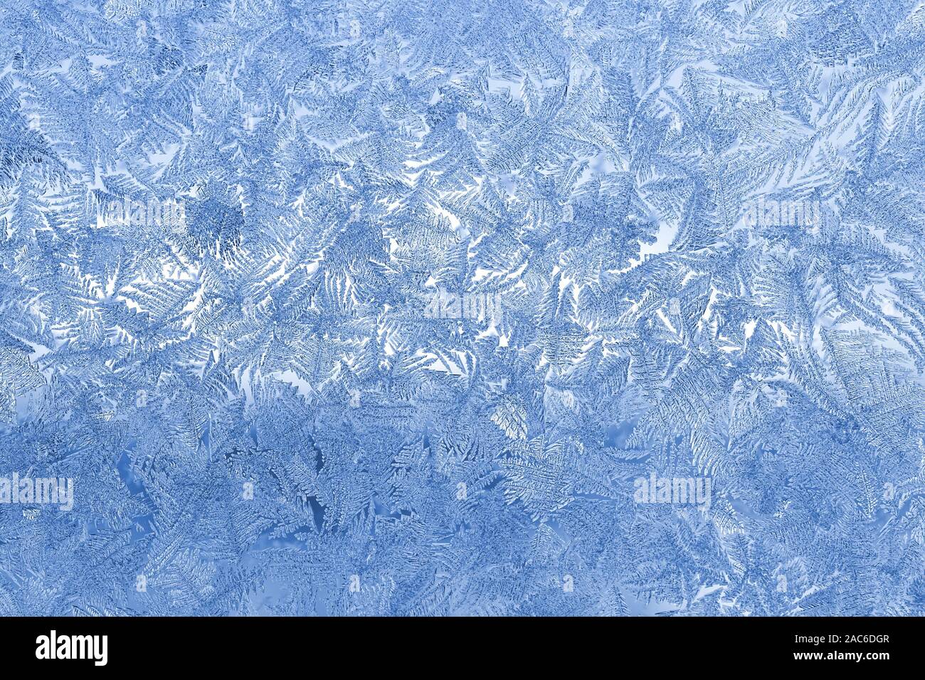 Blue Frost auf dem Glas. Abstrakte Muster. Makro. Stockfoto