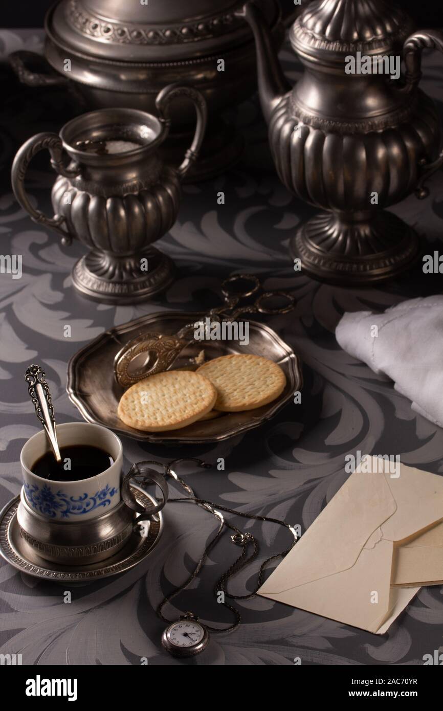 Stillleben mit Kaffee und einen Brief im Vintage Style Stockfoto