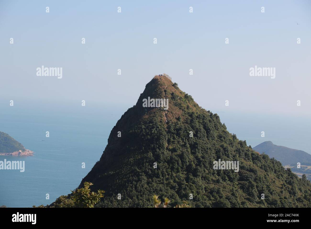Hohe Junk-Peak, cler Water Bay Country Park in Hongkong Stockfoto